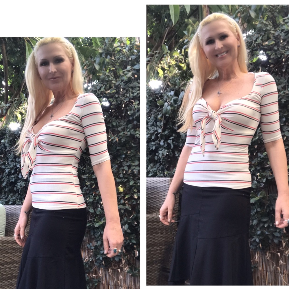 🌟Ivory Navy Stripes Top🤩